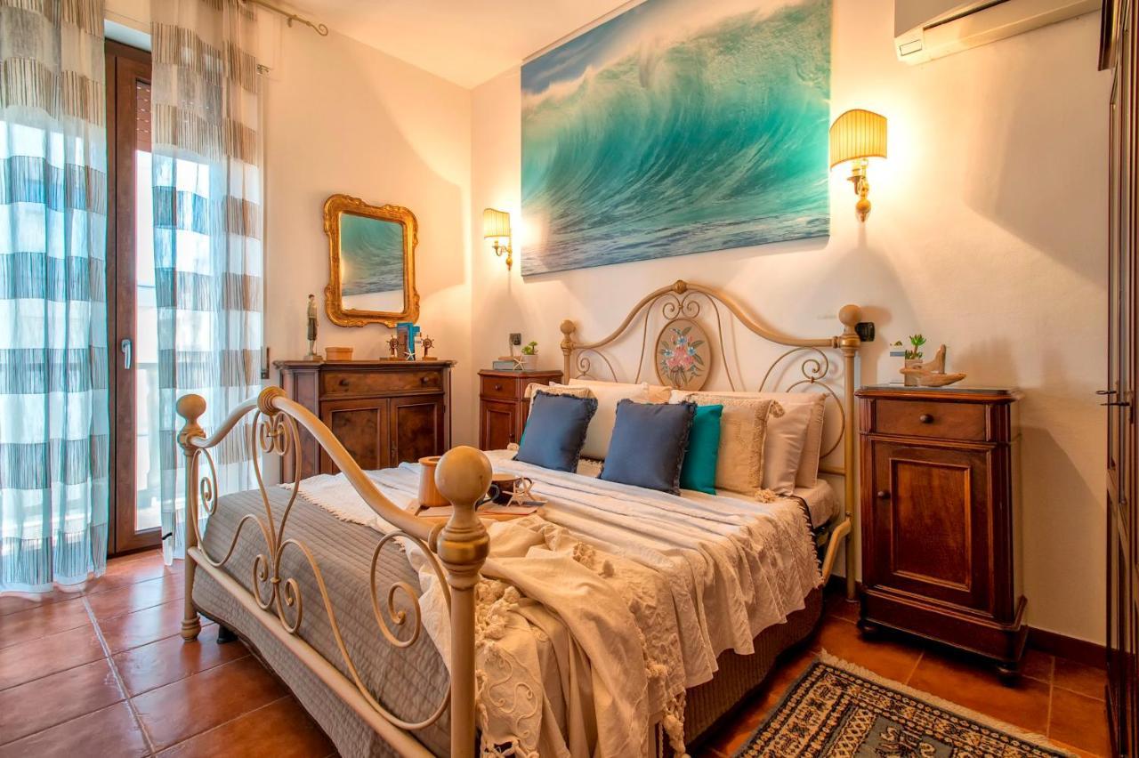 Sardinia Re - Foscolo 8 Apartamento *